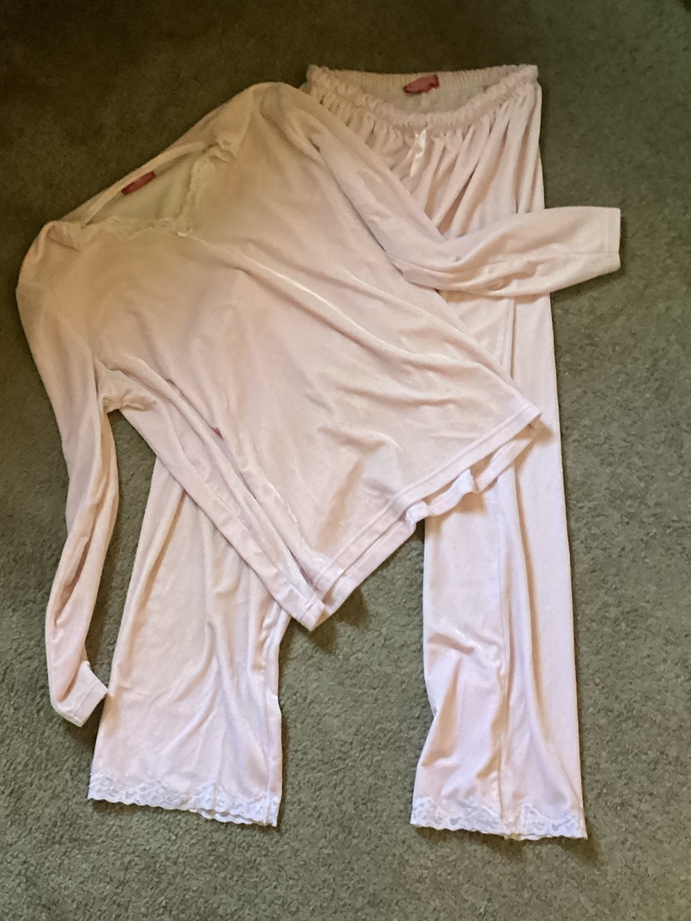 Vintage velour Pink Long Sleeve Pajamas Soft Lounge Top &Pants Gloria Vanderbilt